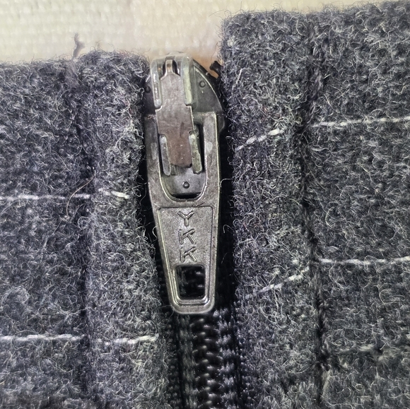 Vintage 90s Nanci Jennifer Canada Pinstripe Wool Skirt Suit 7/8 Quiet Luxury - Picture 8 of 9